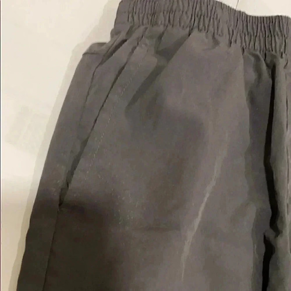 Champion shorts - Picture 2 of 4